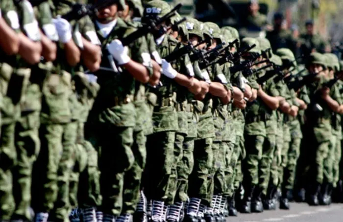 militarizar