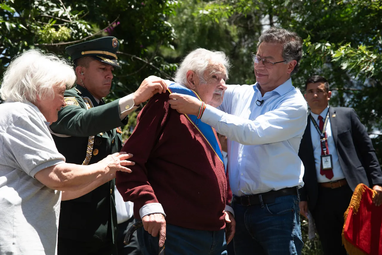 mujica
