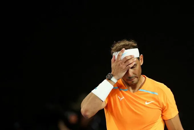 nadal regresare