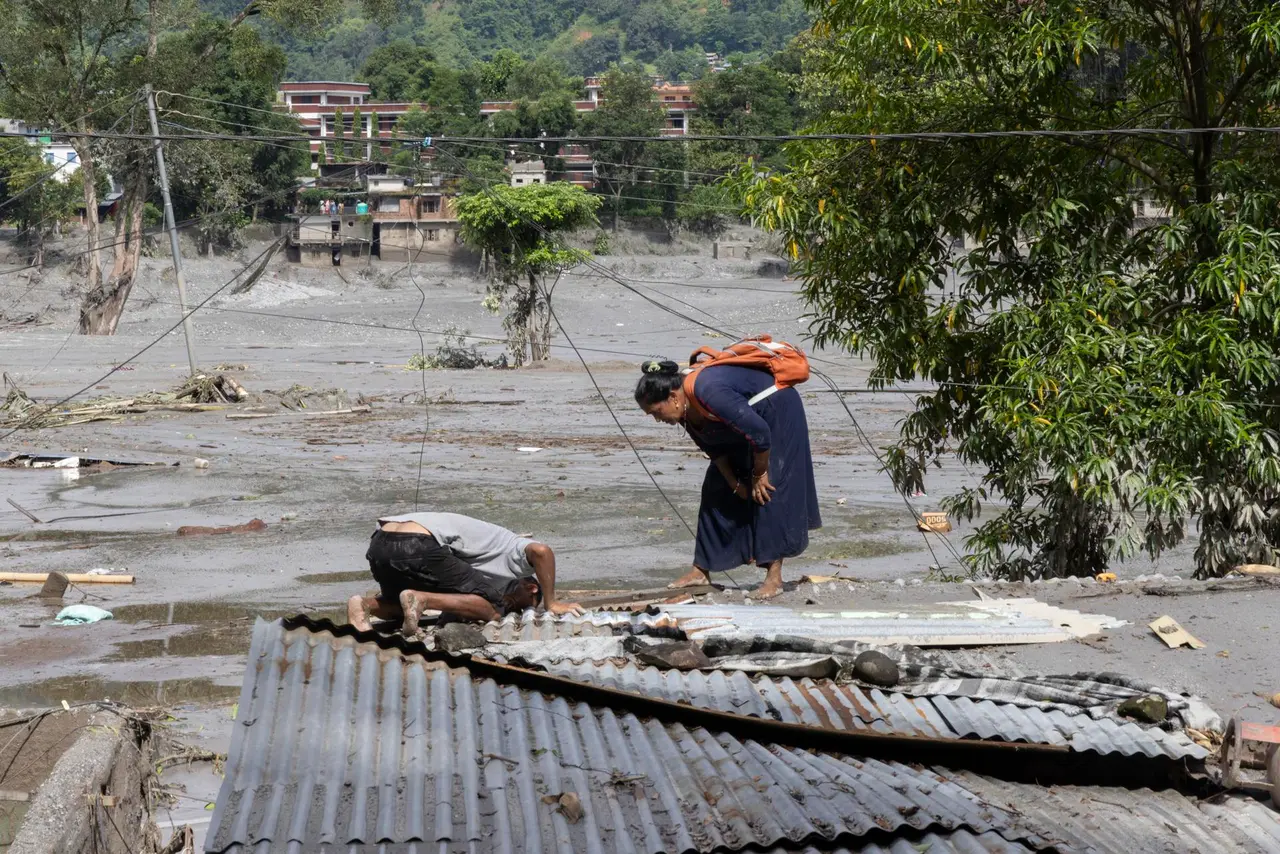Tragedia en Nepal: riada deja 359 muertos y cientos de desaparecidos