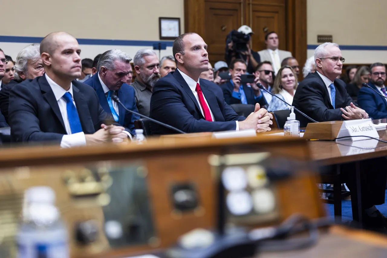Three witnesses testify before the House on their encounters with UFOs