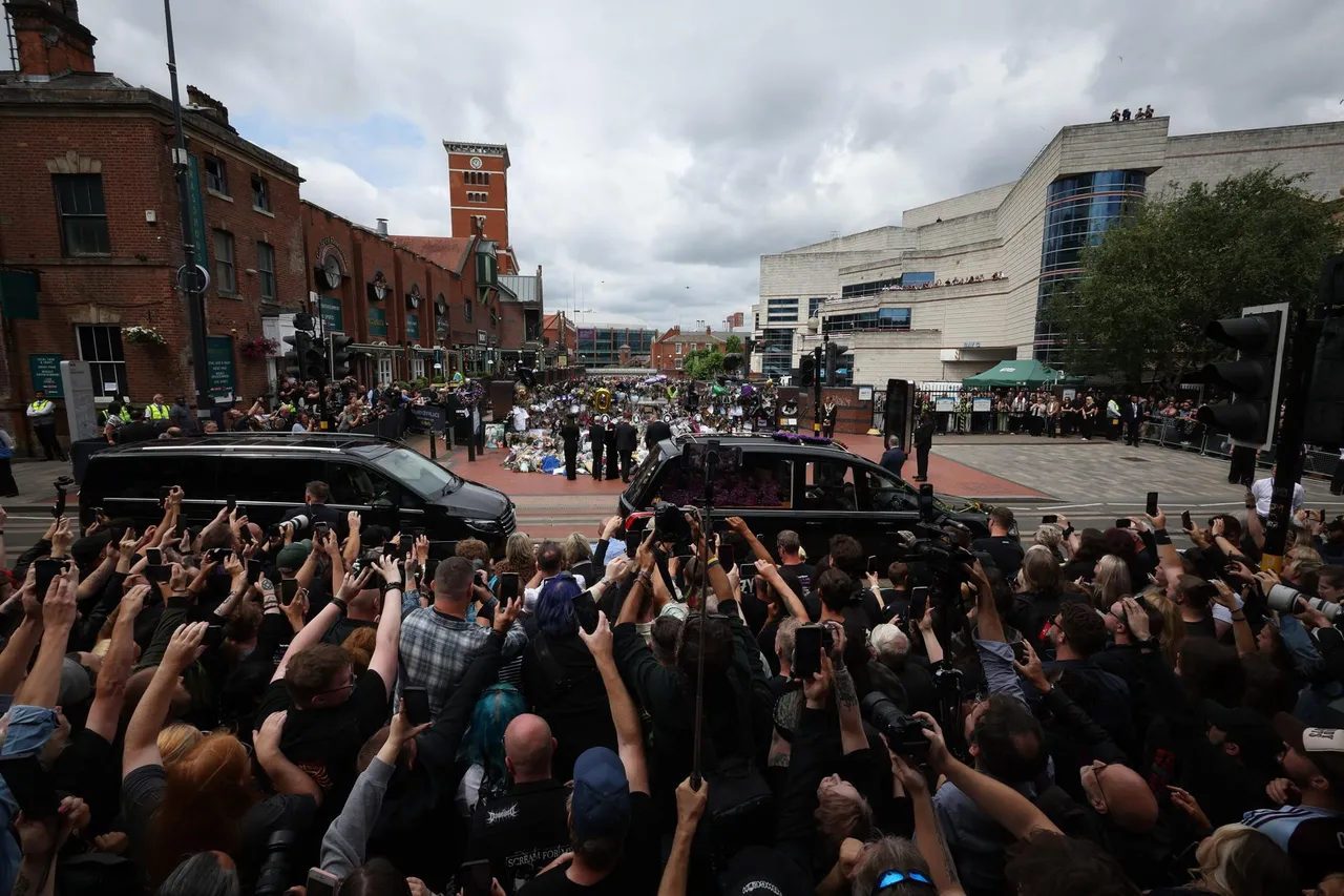Ozzy Osbourne funeral cortege crosses Birmingham ahead of private funeral