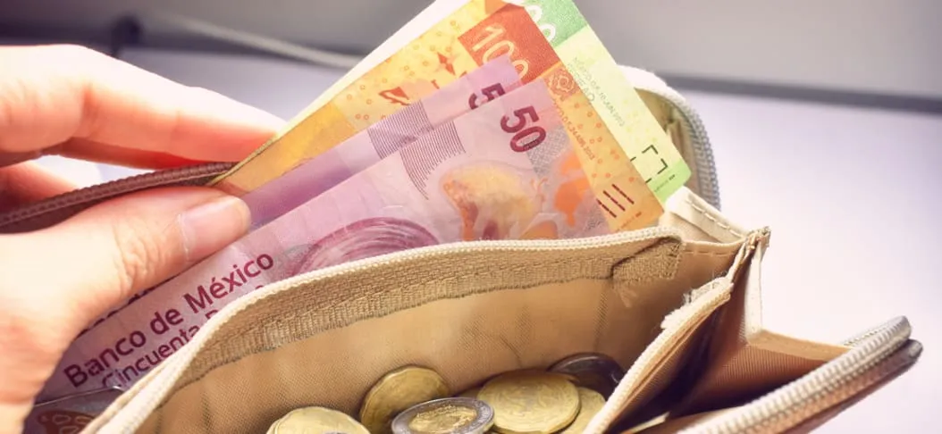 peso-mexicano-shutterstock_aaajtv