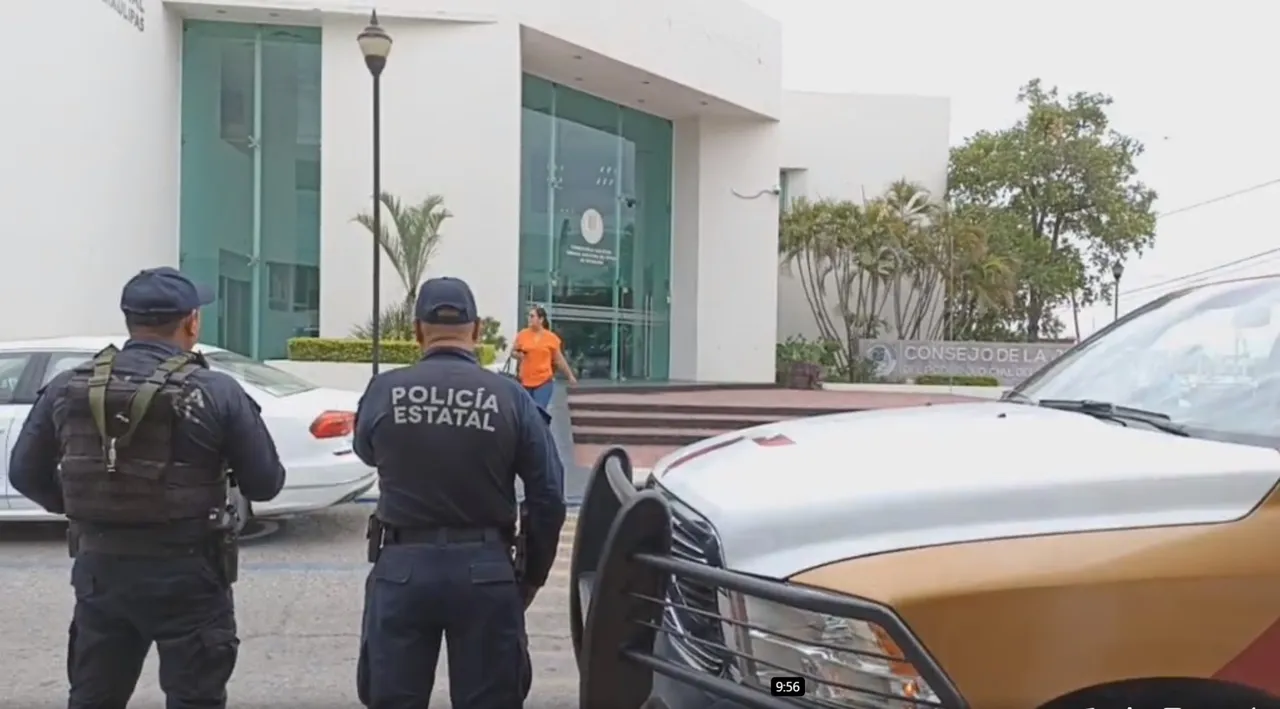 policia tribunal