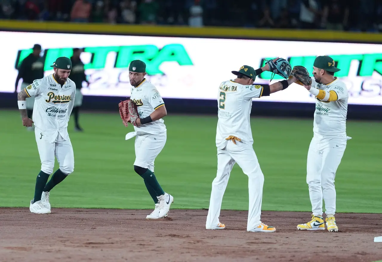 Los Pericos de Puebla derrotaron 8-1 a los Diablos Rojos del México en el Juego 3 de la Serie de Zona y tomaron una ventaja de 3-0, quedando a un triunfo de avanzar a la siguiente ronda.