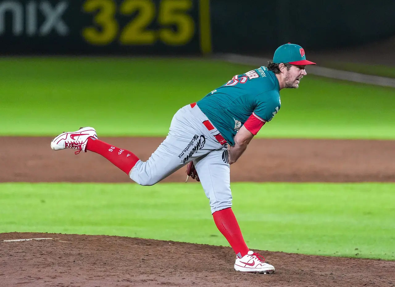 Trevor Bauer desde la lomita y una ofensiva encabezada por Franklin Barreto y Jon Singleton, los Diablos Rojos del México derrotaron 11-5 a los Pericos de Puebla