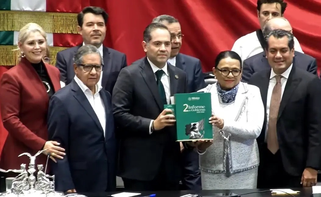 Rosa Icela Rodríguez entrega el II Informe Presidencial en la Cámara de Diputados en San Lázaro