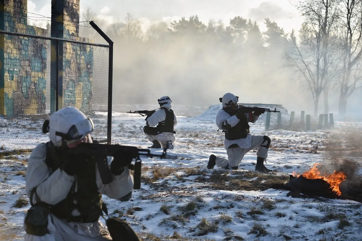 Russian troops participate in combat training