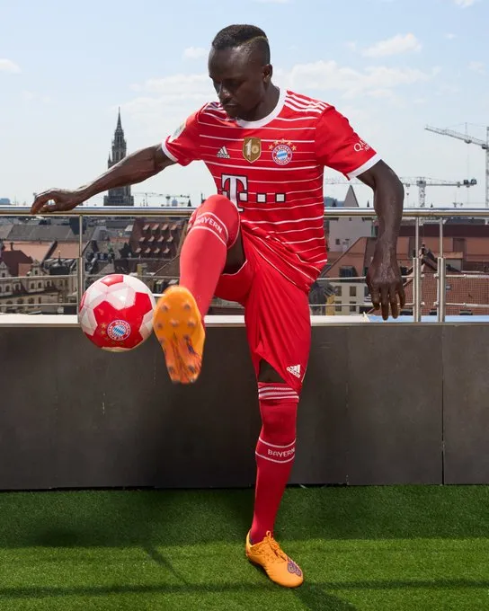 sadio tiwtter