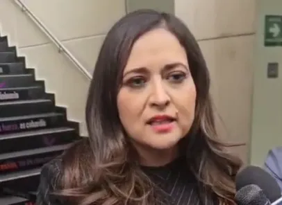 Cynthia López Castro durante una declaración sobre su intención de contender por la alcaldía Cuauhtémoc