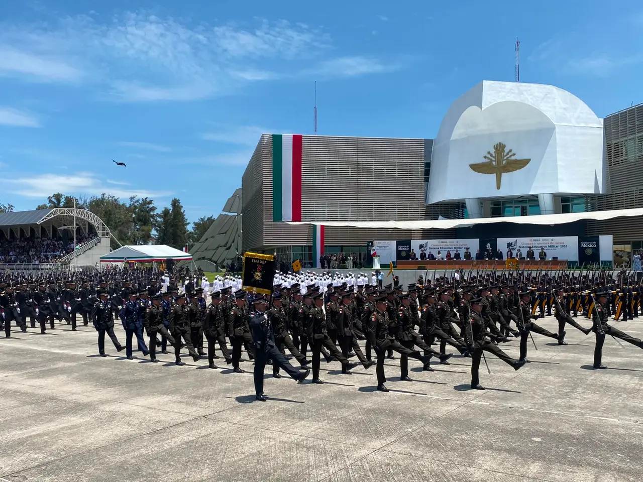 Sheinbaum encabeza graduación de 8 mil 138 jóvenes del Sistema Educativo Militar