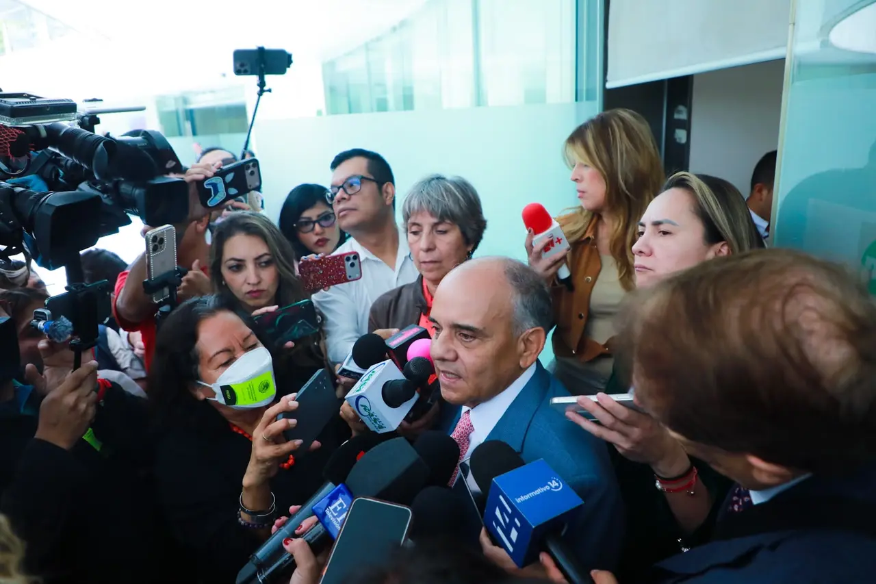 “Si no les preocupáramos, ni nos pelaran”: Añorve | FOTO X @manuelanorve