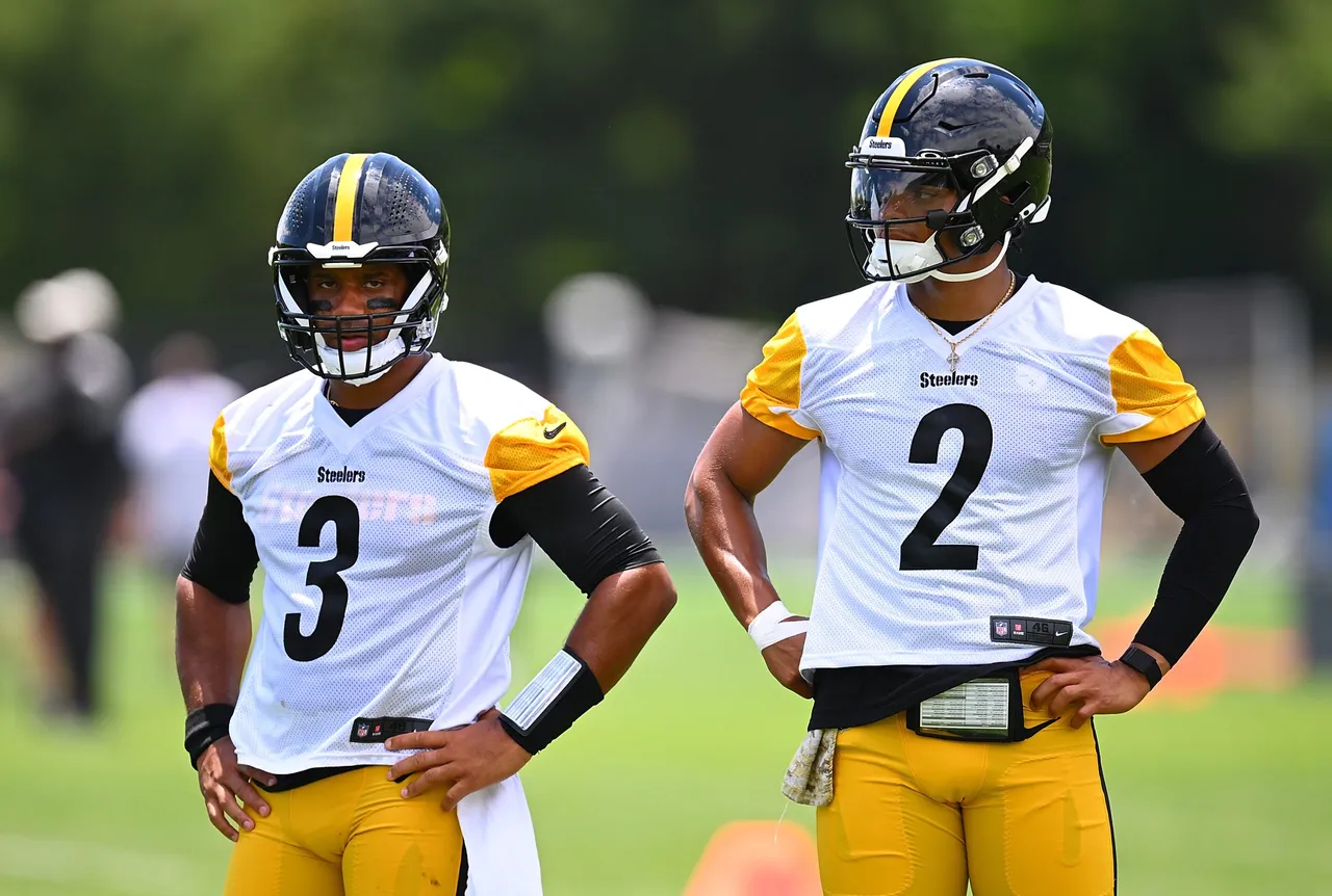 steelrs-qbs-russell-wilson-justin-fields