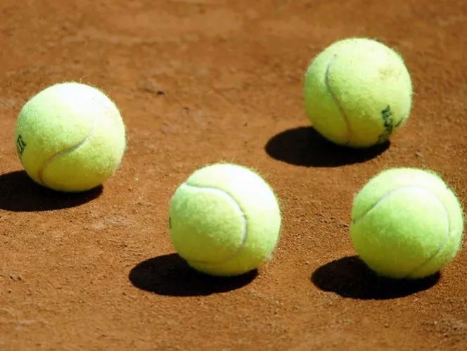 tenis balls