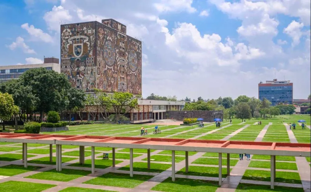 unam