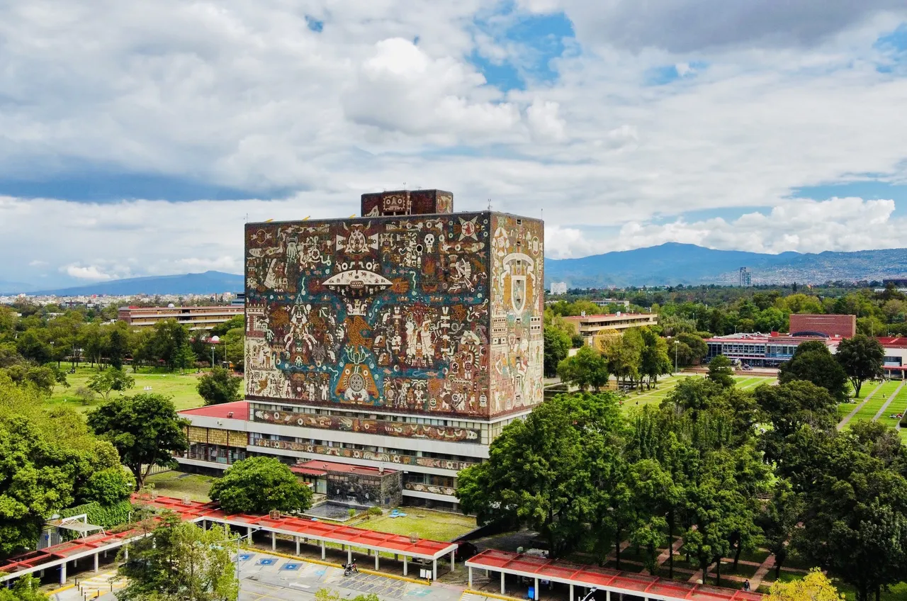 unam