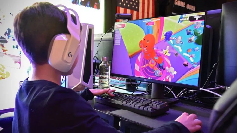 La SSC advierte sobre fraudes digitales dirigidos a menores en videojuegos en línea