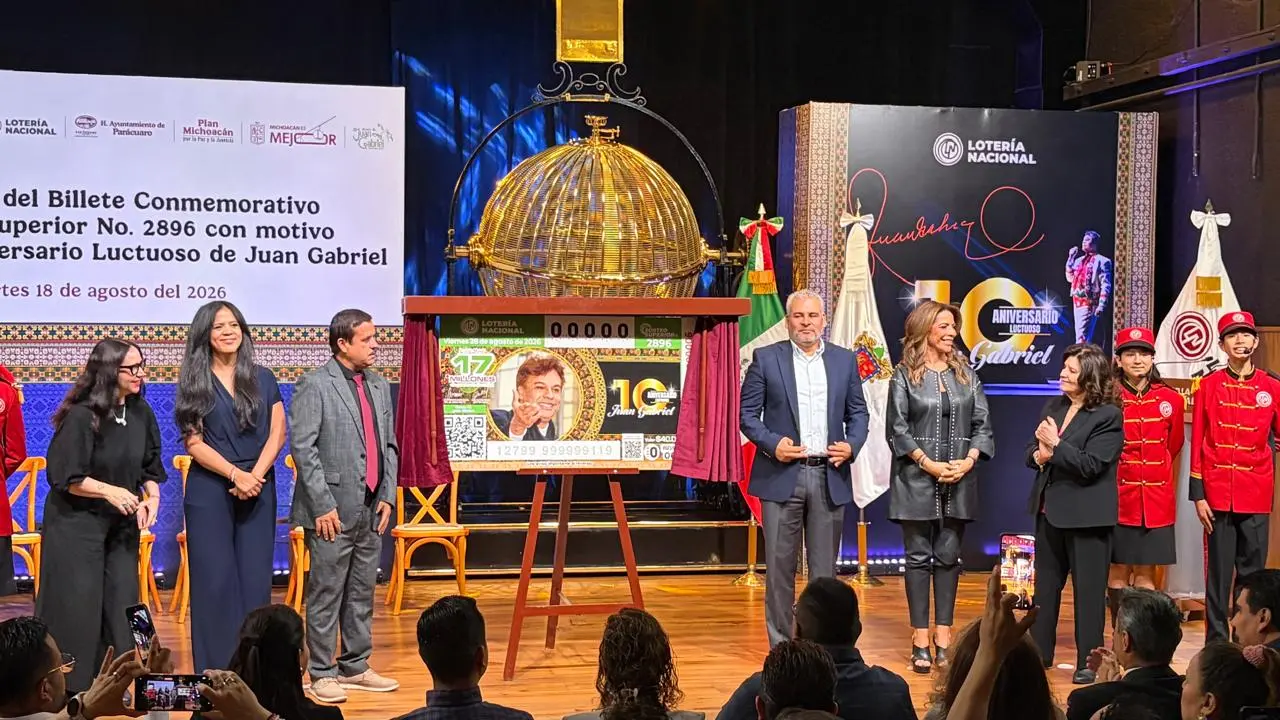 Juan Gabriel, inmortalizado en billete de Lotería | FOTO RICARDO TREJO - EN 