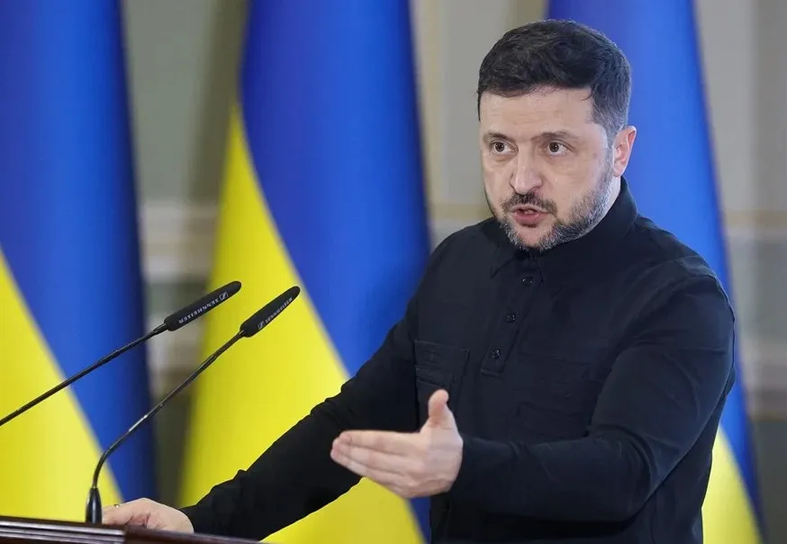 Volodímir Zelenski durante un mensaje sobre las negociaciones de paz con Rusia y mediación de EE. UU.