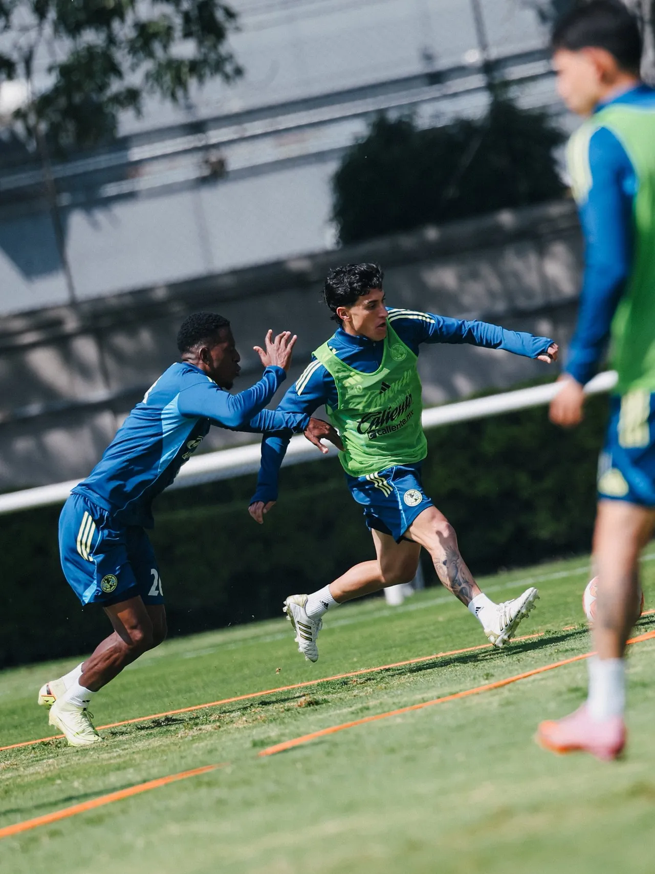 zendejas entrena